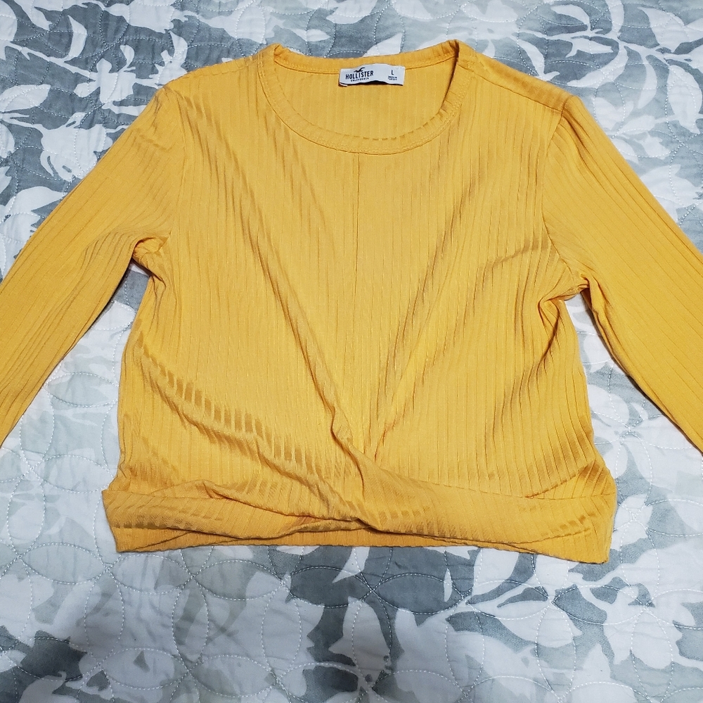 Hollister twist crop top